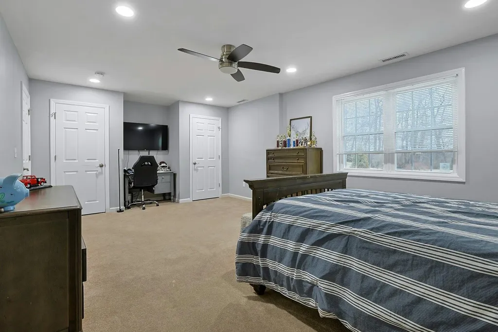 48 Galloway Lane Valhalla NY 10595
