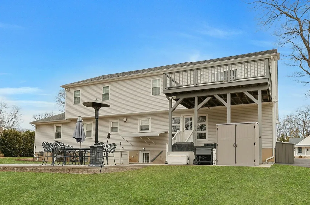 48 Galloway Lane Valhalla NY 10595