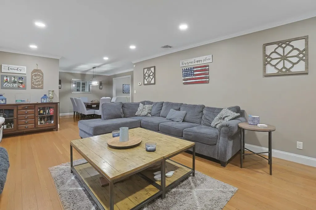 48 Galloway Lane Valhalla NY 10595