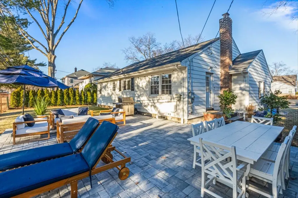 38 Maxwell Road Garden City NY 11530