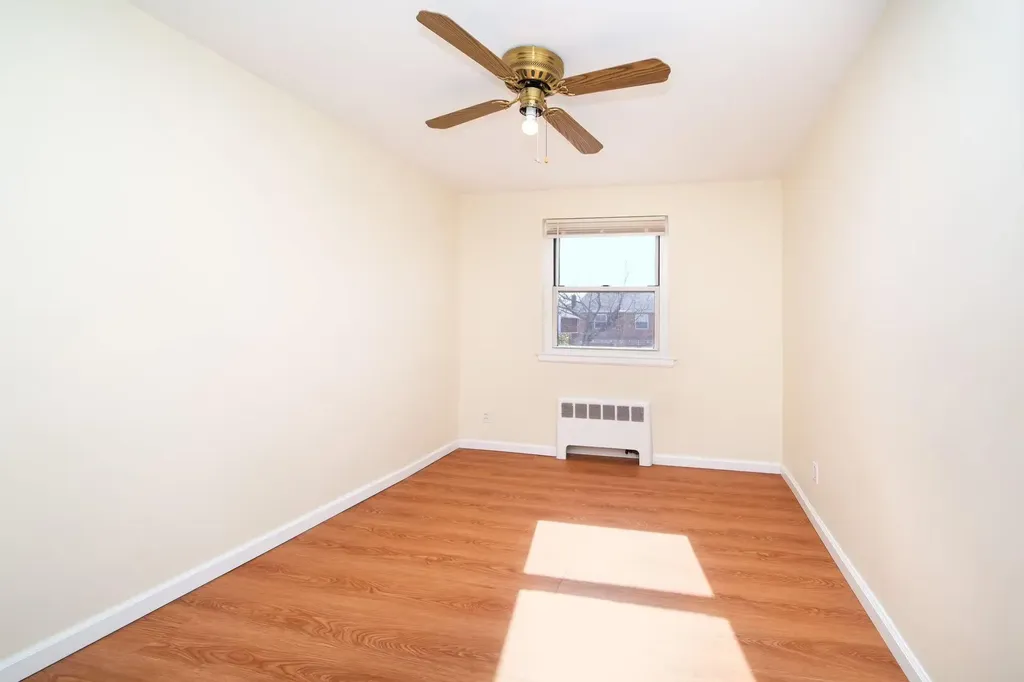 15425 58th Road Flushing NY 11355