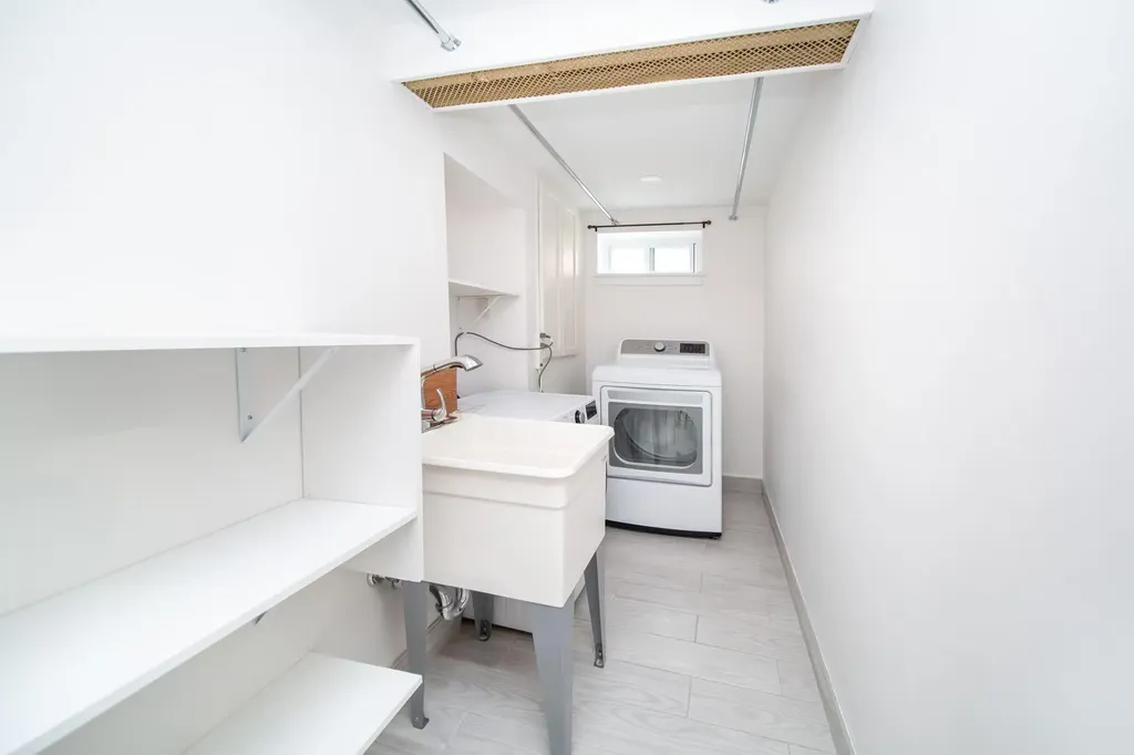 15425 58th Road Flushing NY 11355