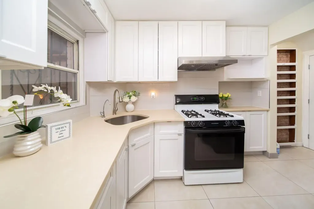 15425 58th Road Flushing NY 11355
