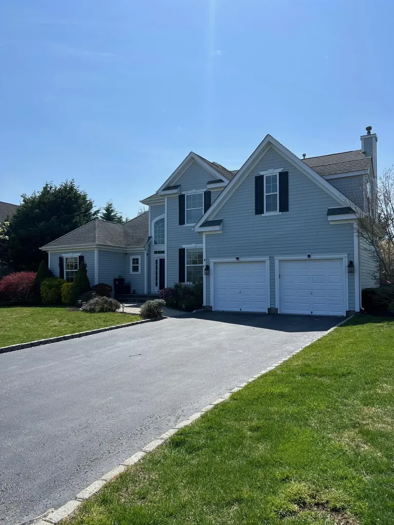 85 Windflower Lane Riverhead NY 11901