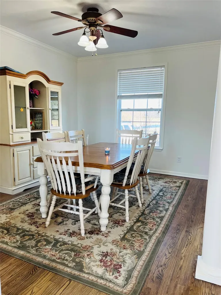 85 Windflower Lane Riverhead NY 11901