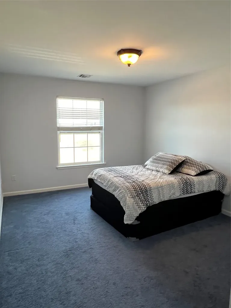 85 Windflower Lane Riverhead NY 11901