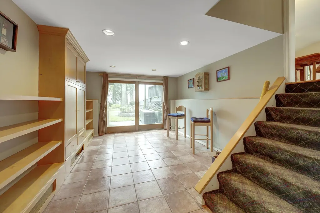 3 Orchard Lane Sea Cliff NY 11579
