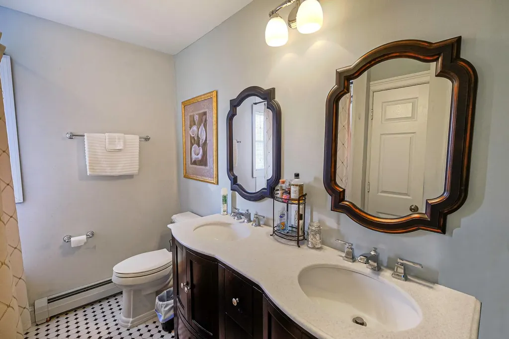 4 Hulse Court Patchogue NY 11772