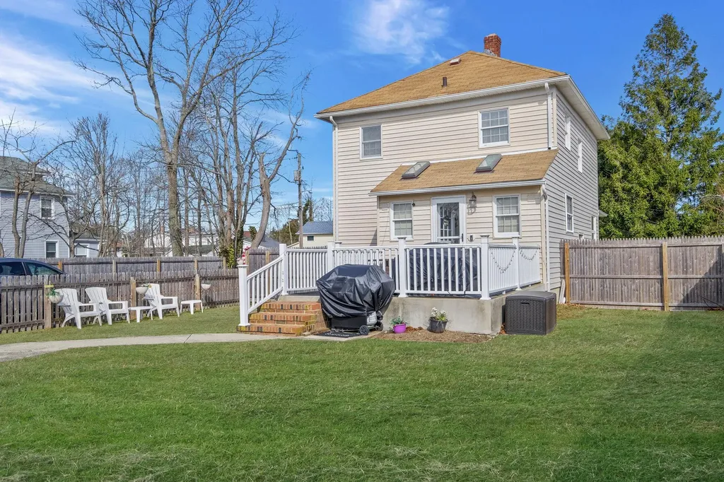 4 Hulse Court Patchogue NY 11772