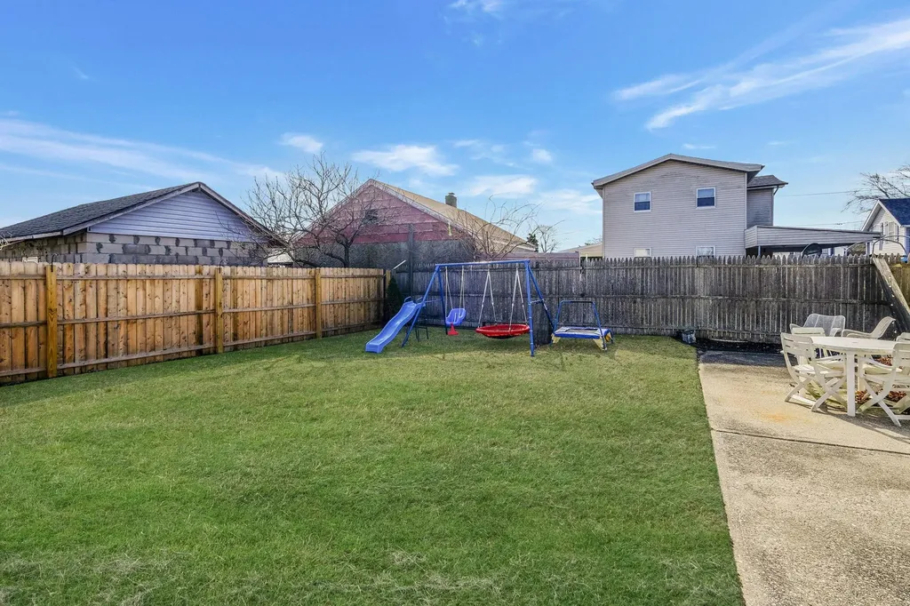 4 Hulse Court Patchogue NY 11772