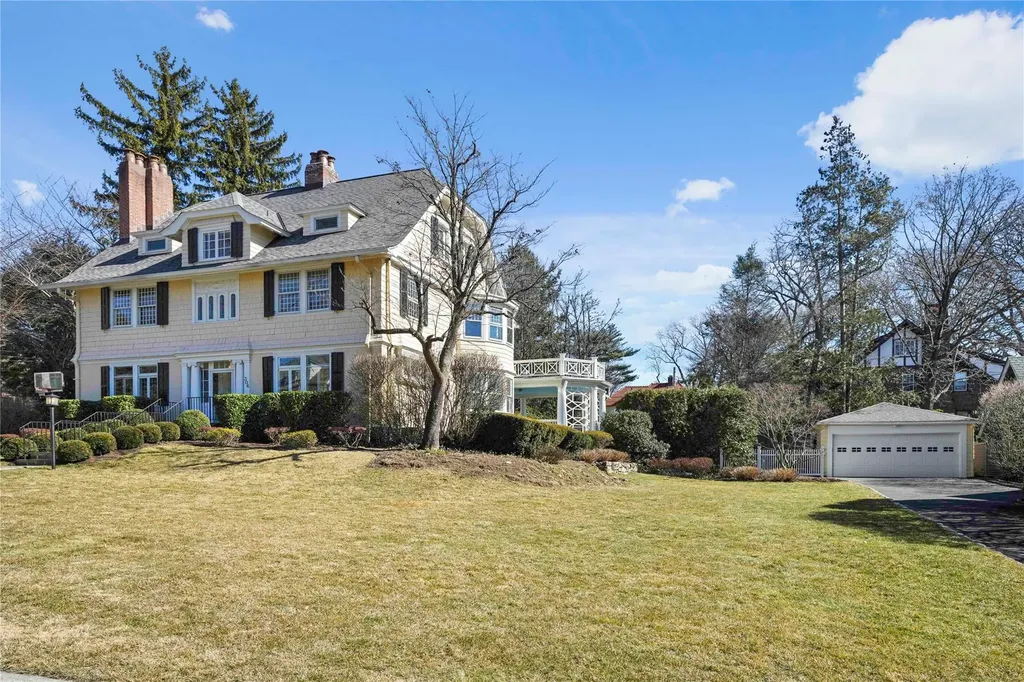 304 Loring Avenue Pelham NY 10803