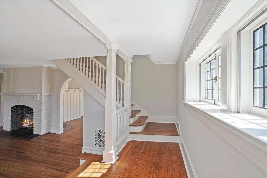 304 Loring Avenue Pelham NY 10803