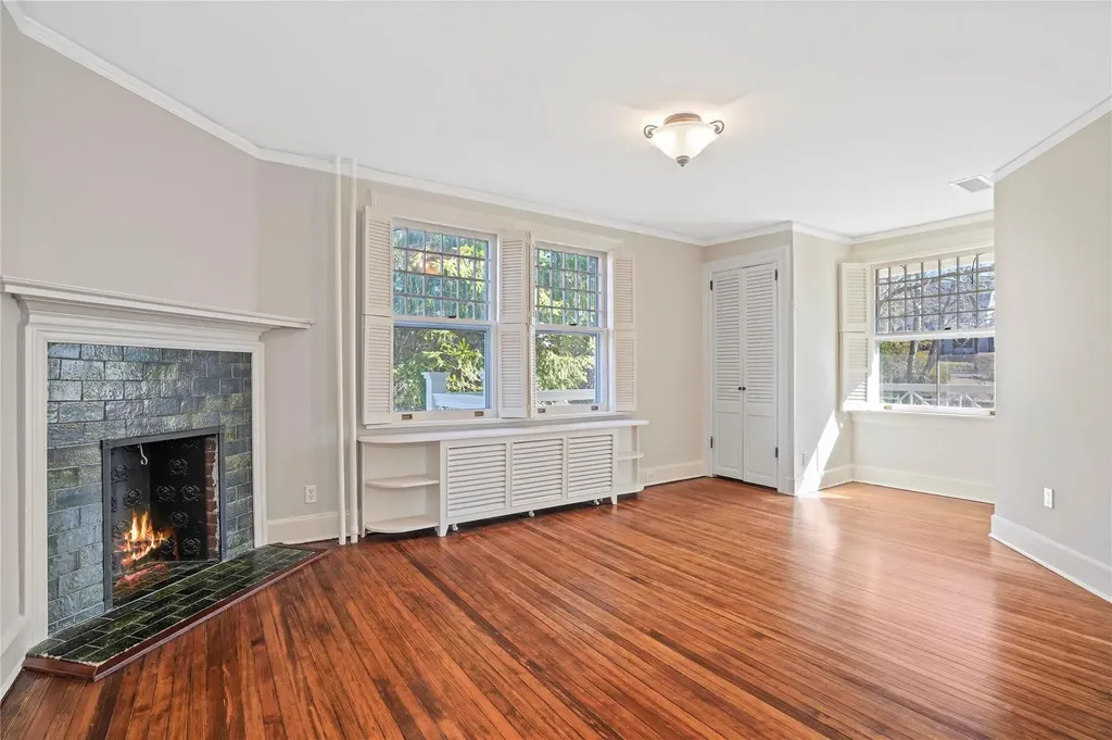 304 Loring Avenue Pelham NY 10803