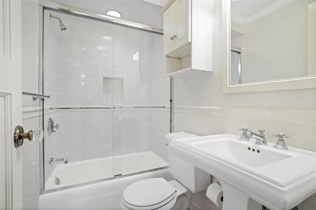 304 Loring Avenue Pelham NY 10803