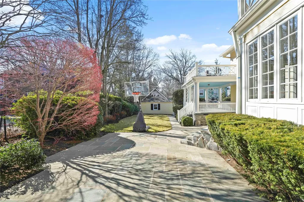 304 Loring Avenue Pelham NY 10803