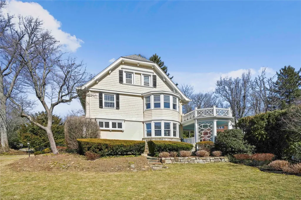 304 Loring Avenue Pelham NY 10803