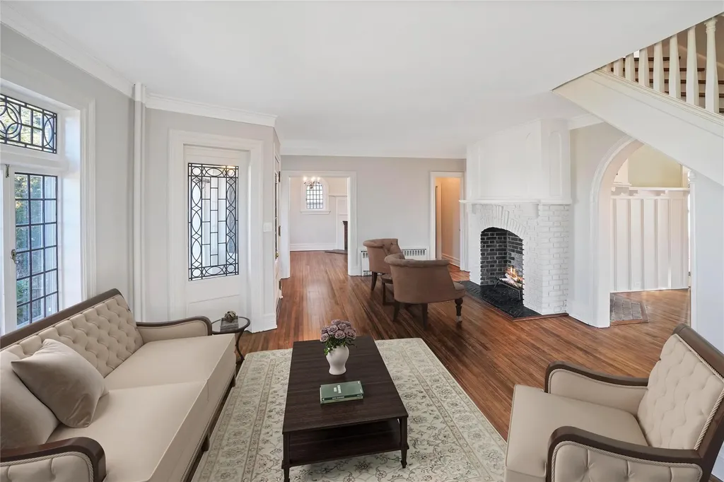 304 Loring Avenue Pelham NY 10803
