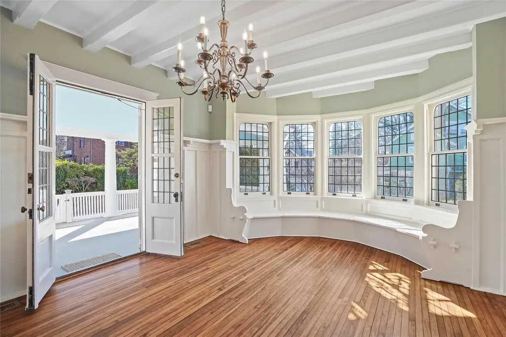 304 Loring Avenue Pelham NY 10803