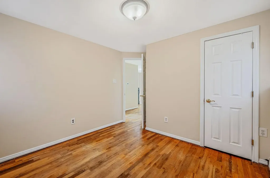 17 Corvette Road Selden NY 11784