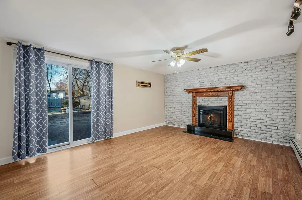 17 Corvette Road Selden NY 11784