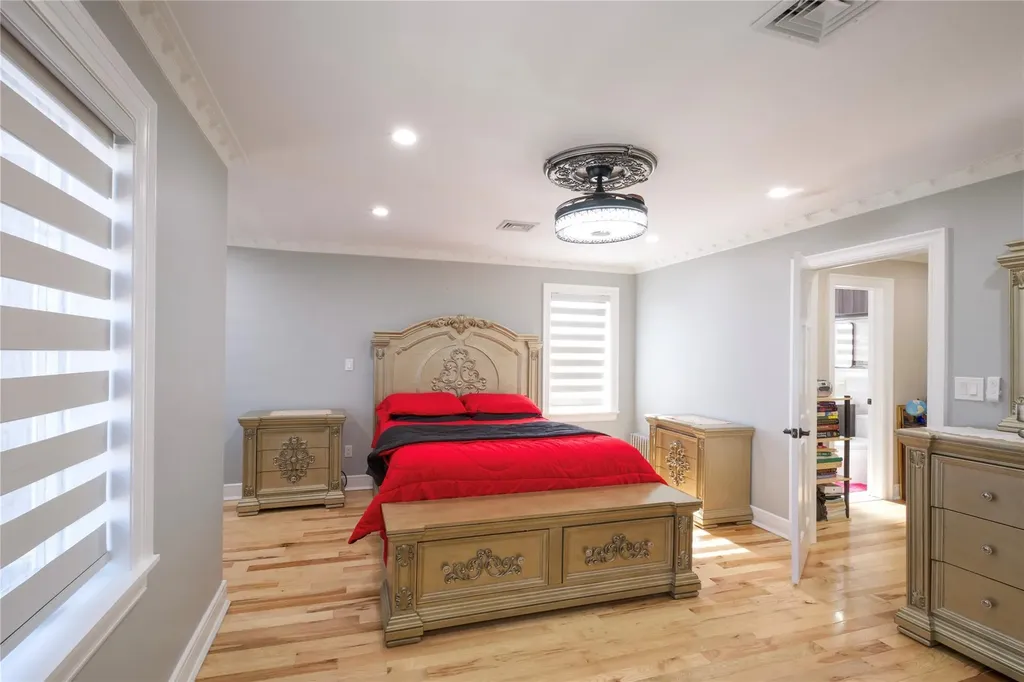 112 Shaw Avenue Valley Stream NY 11580