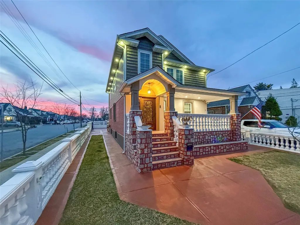 112 Shaw Avenue Valley Stream NY 11580