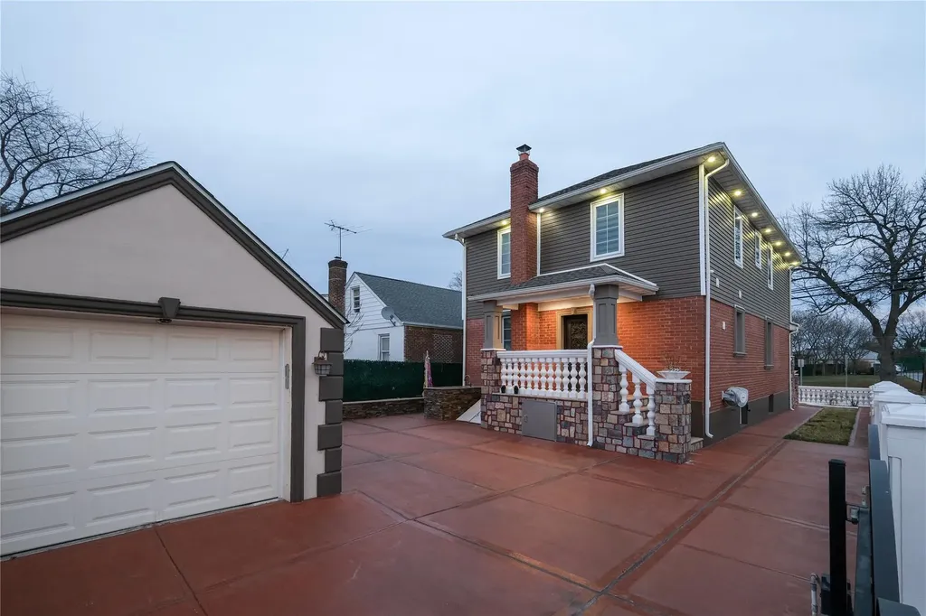 112 Shaw Avenue Valley Stream NY 11580