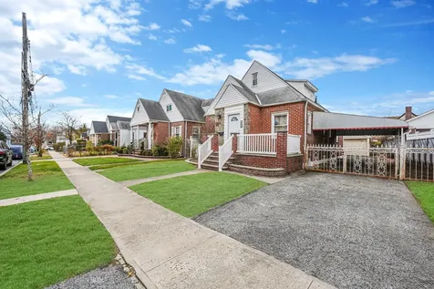 121-16 198th Street Springfield Gardens NY 11413