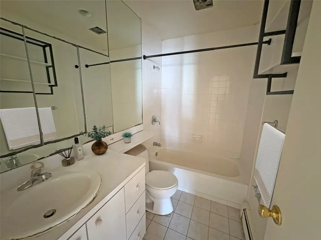 29 Meade Avenue Bethpage NY 11714
