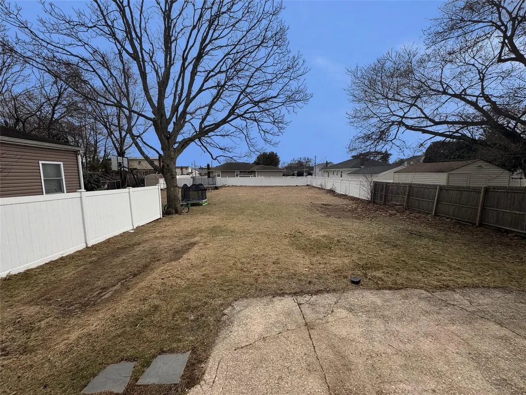 29 Meade Avenue Bethpage NY 11714