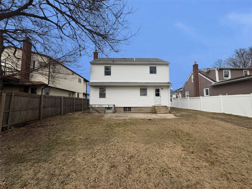 29 Meade Avenue Bethpage NY 11714