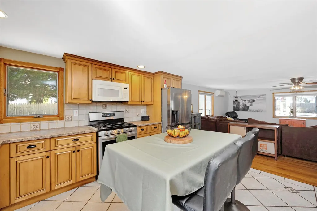 35 Daisy Drive Kings Park NY 11754