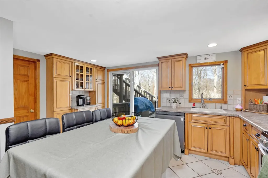 35 Daisy Drive Kings Park NY 11754
