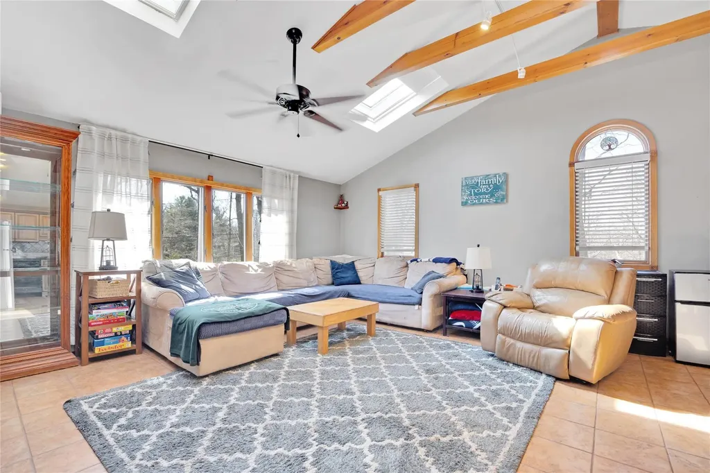 35 Daisy Drive Kings Park NY 11754