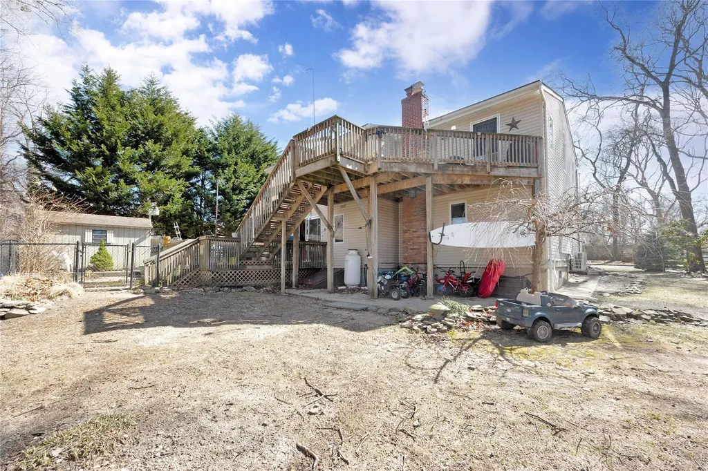 35 Daisy Drive Kings Park NY 11754