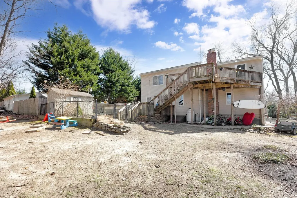 35 Daisy Drive Kings Park NY 11754