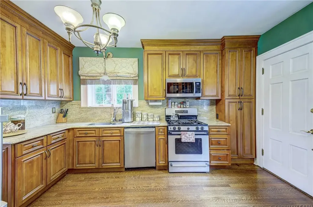 425 Stage Road Monroe NY 10950