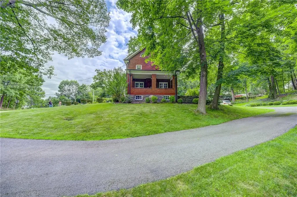 425 Stage Road Monroe NY 10950
