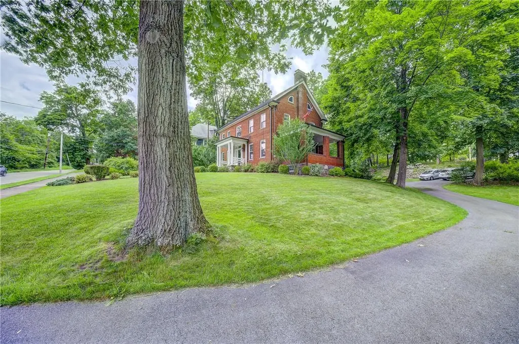 425 Stage Road Monroe NY 10950