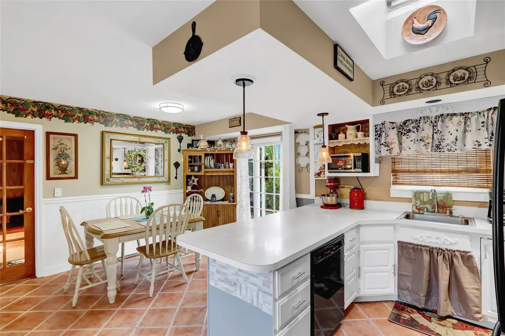 28 Williams Street Centereach NY 11720