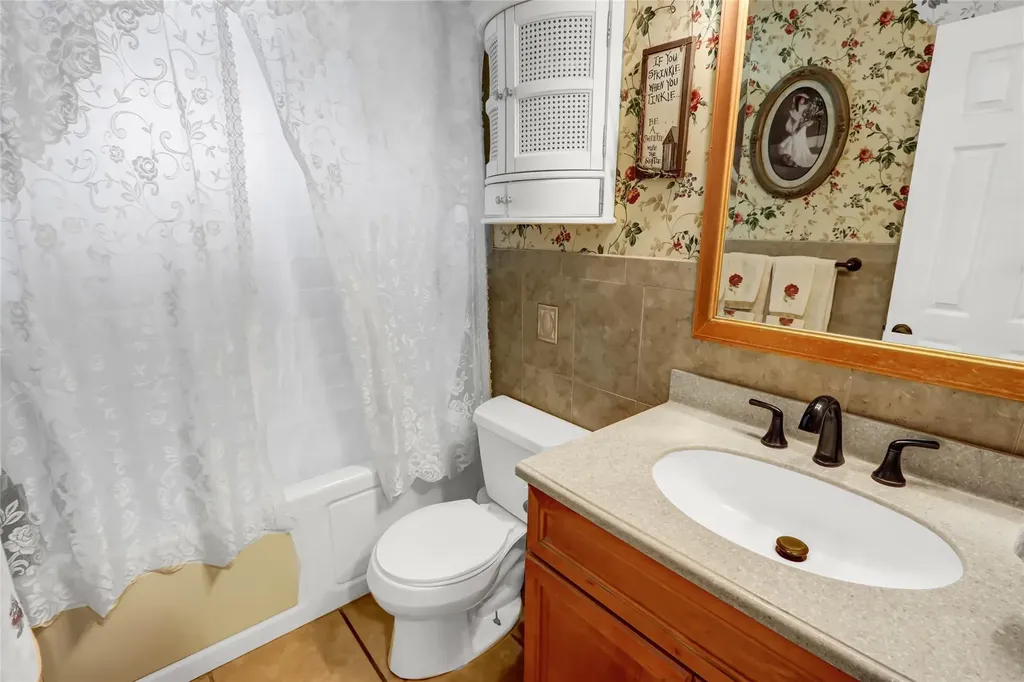 28 Williams Street Centereach NY 11720