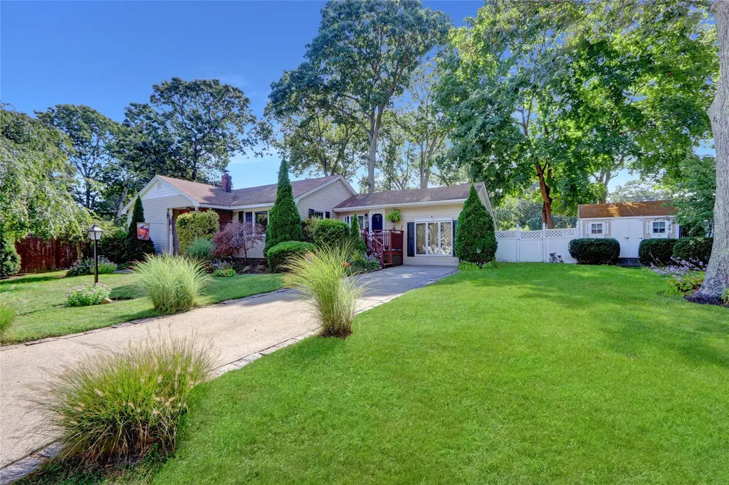 28 Williams Street Centereach NY 11720