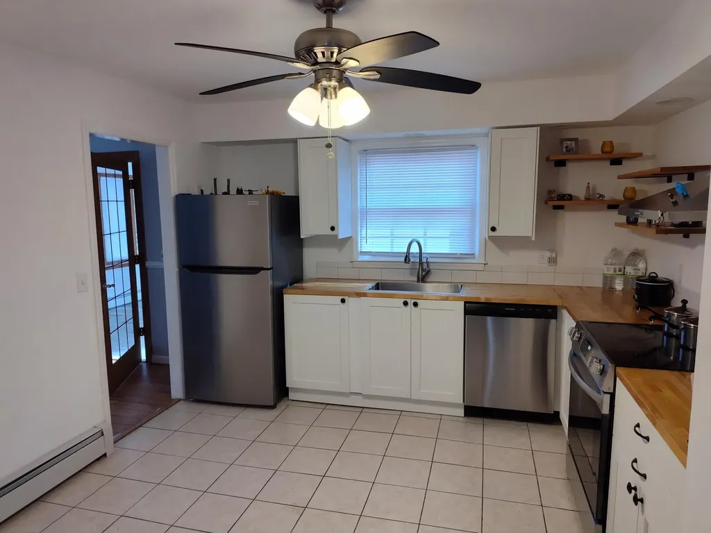 16 Robert Drive Hyde Park NY 12538