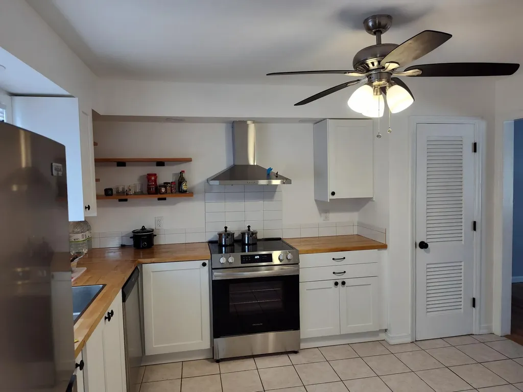 16 Robert Drive Hyde Park NY 12538