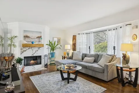 24 Palmetto Drive Shirley NY 11967