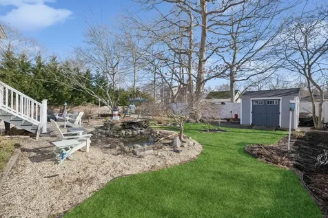 24 Palmetto Drive Shirley NY 11967