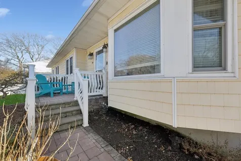 24 Palmetto Drive Shirley NY 11967