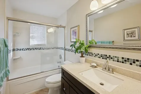 24 Palmetto Drive Shirley NY 11967