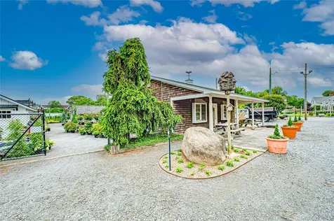 185-191 N Country Road Mount Sinai NY 11766