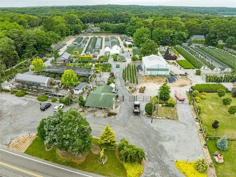 185-191 N Country Road Mount Sinai NY 11766